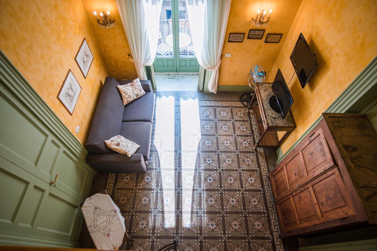 Апартаменты Casa D'Aria Катания Экстерьер фото